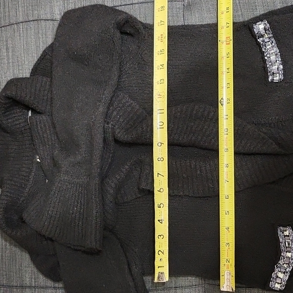 APT 9 BEAUTIFUL VICTORIAN BLACK CARDIGAN RUFFLED LAPEL & BELL CUFFS POCKETS SZ M - Picture 9 of 11